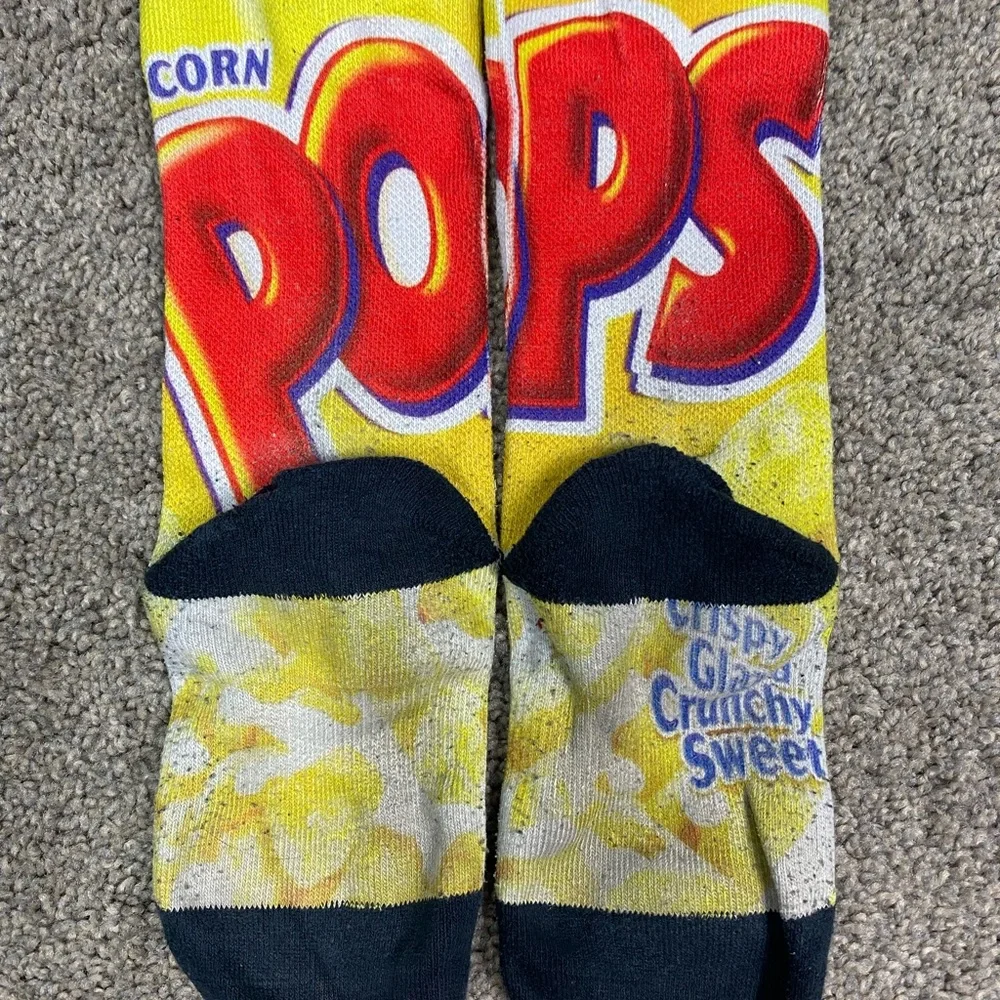 Pop cereal socks!‎